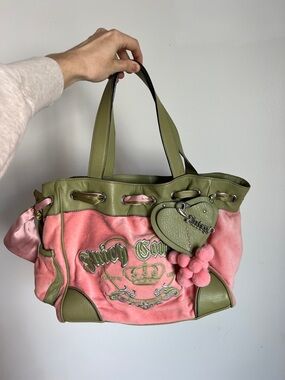Vintage Y2K early 2000s Juicy Couture daydreamer velour tote purse handbag bag
